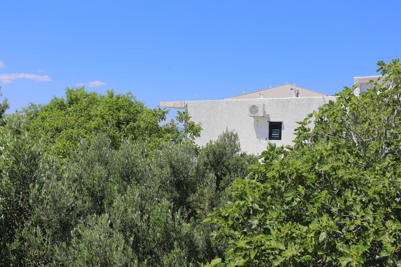 Apartments By The Sea Lokva Rogoznica, Omis - 18638 Exterior photo